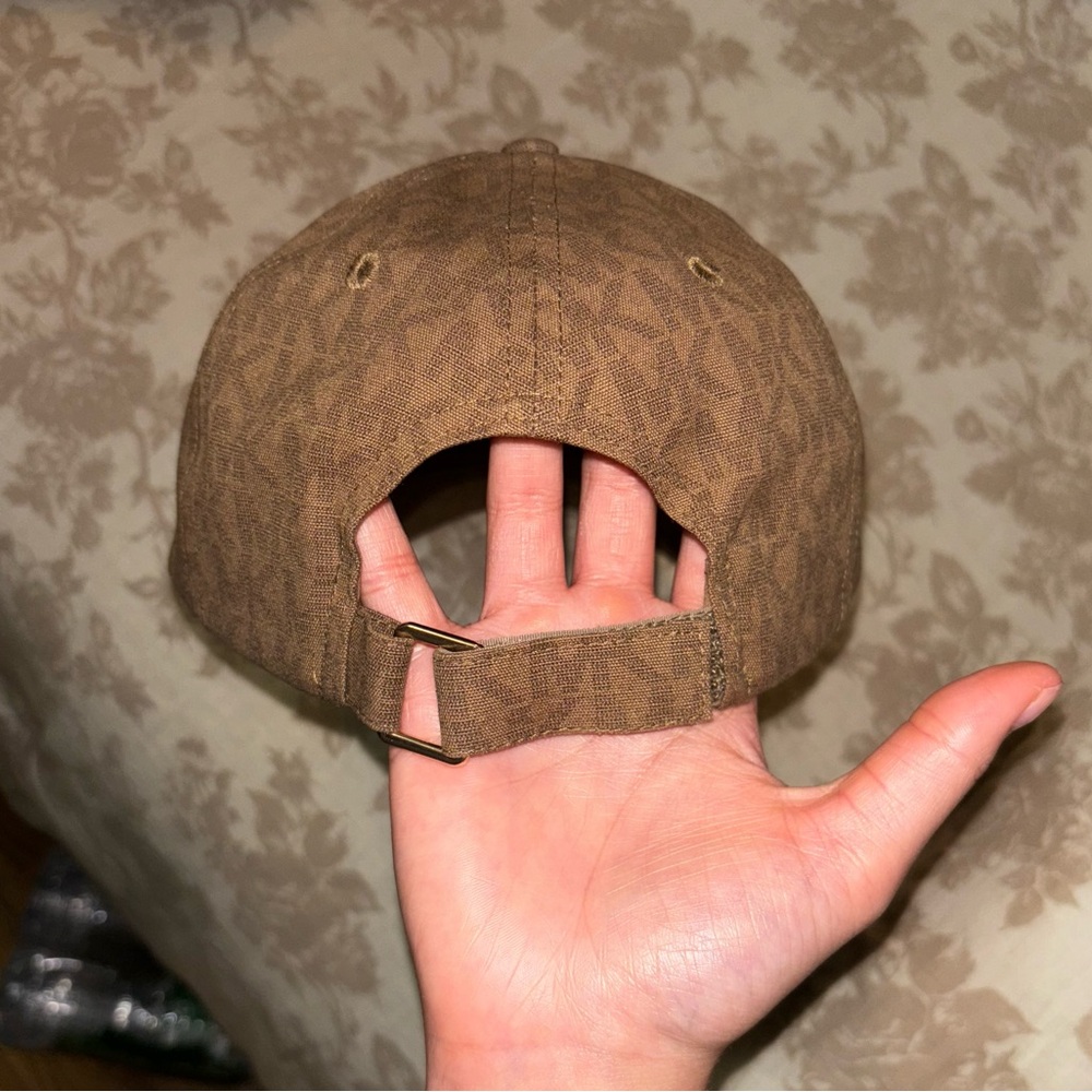 Micheal Kors Hat - Picture 7 of 9